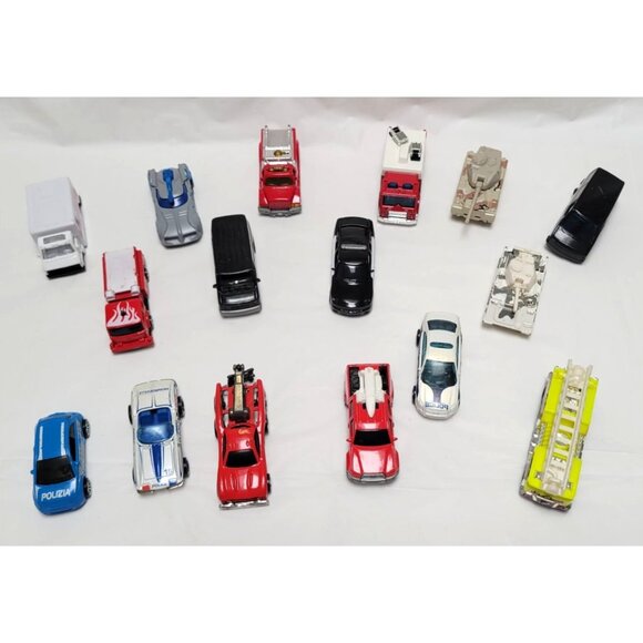 Lot of 16 Die-Cast Plastic Emergency Police Vehicles Tanks Hot Wheels Matchbox - Picture 6 of 9